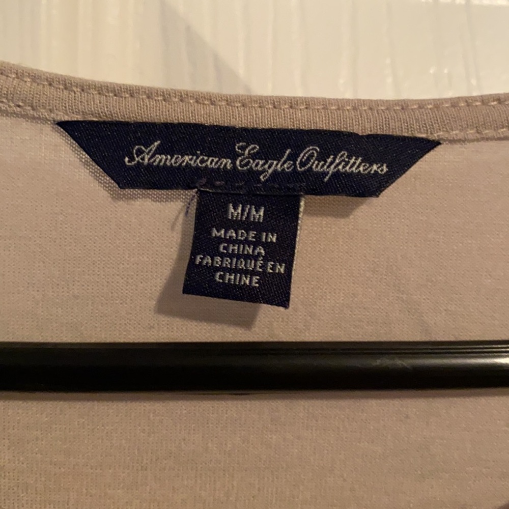 ⚡️3/$18⚡️ AE Top - Picture 3 of 3